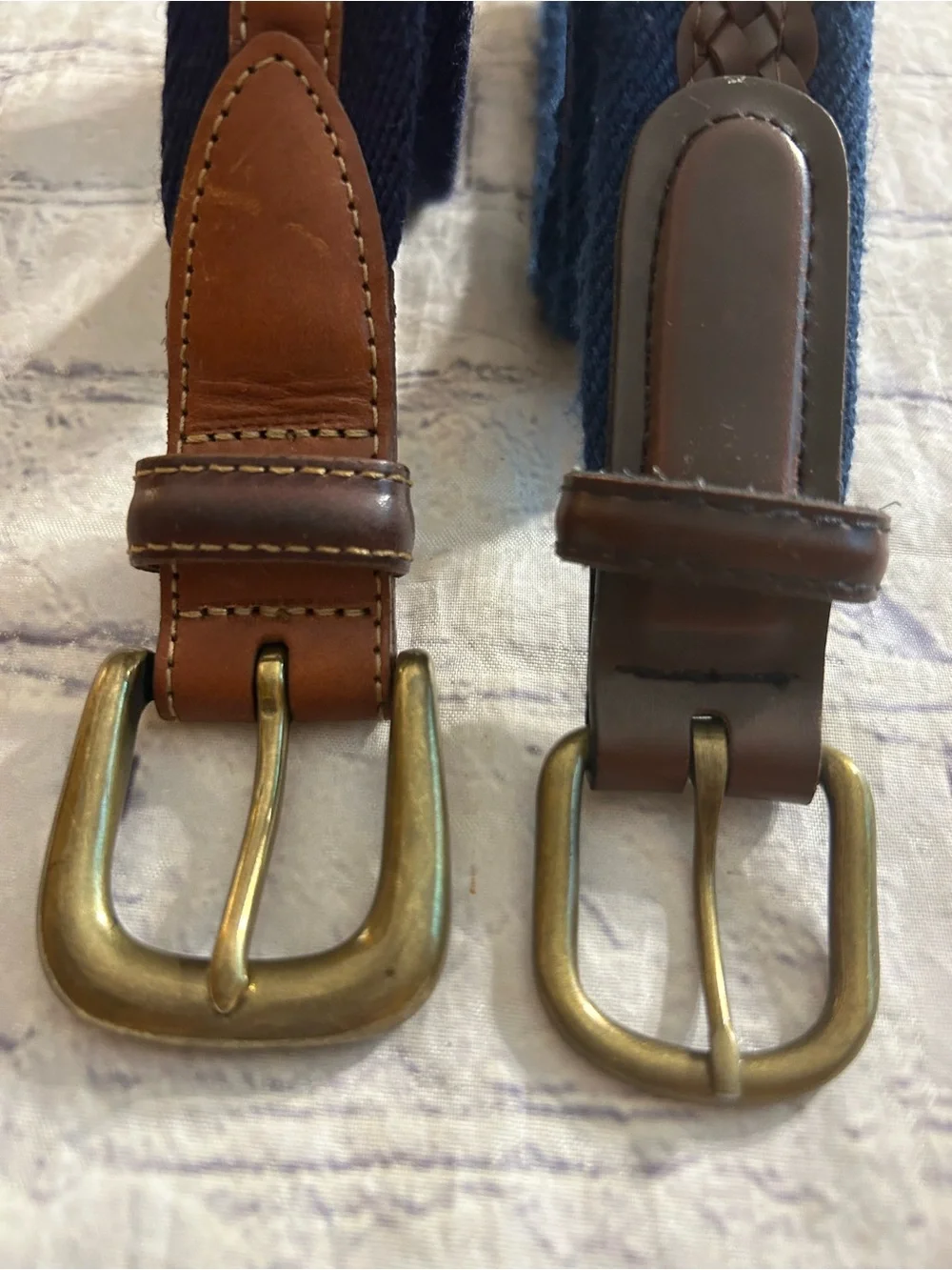 ROUNDTREE & YORK NAVY/BROWN BRASS BUCKLE AND NAVY WITH BROWN BRAIDED MEN BELTS